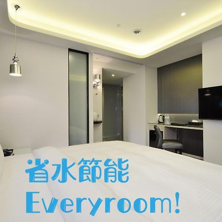 Stay Hotel - Taichung Yizhong Zewnętrze zdjęcie