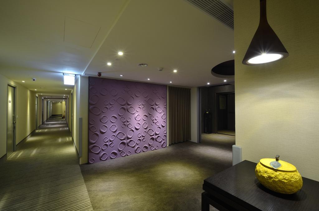 Stay Hotel - Taichung Yizhong Zewnętrze zdjęcie
