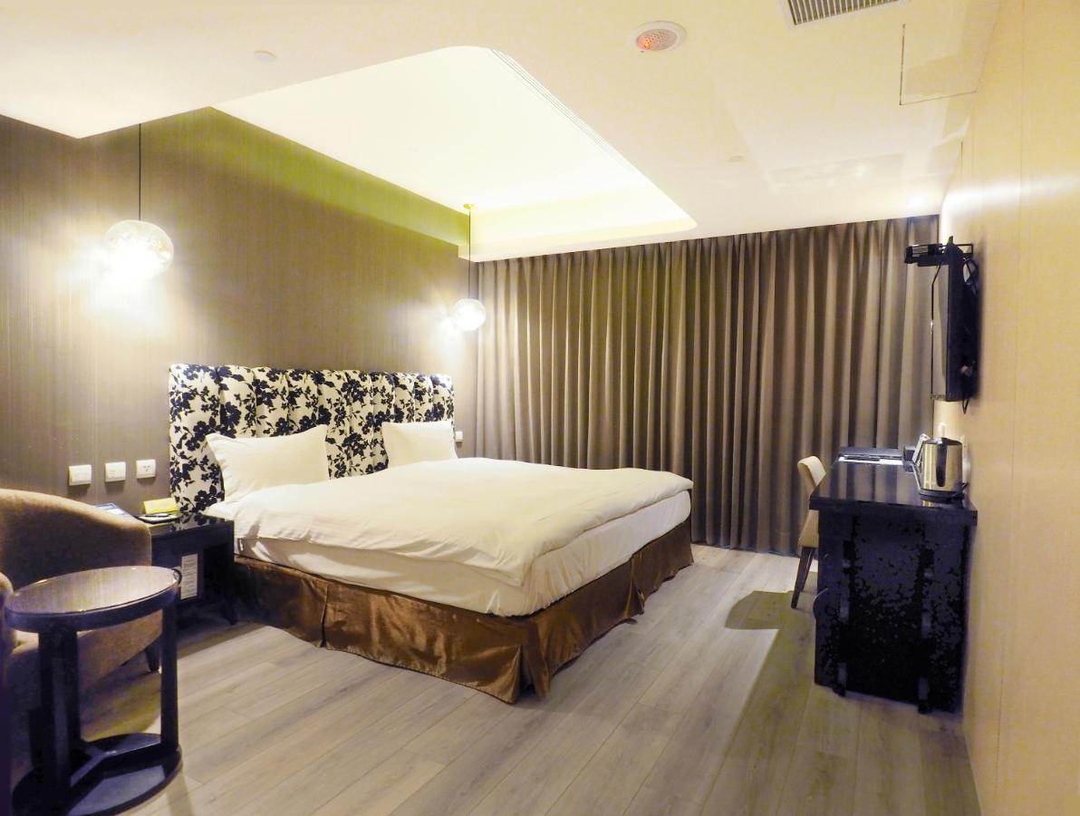 Stay Hotel - Taichung Yizhong Zewnętrze zdjęcie