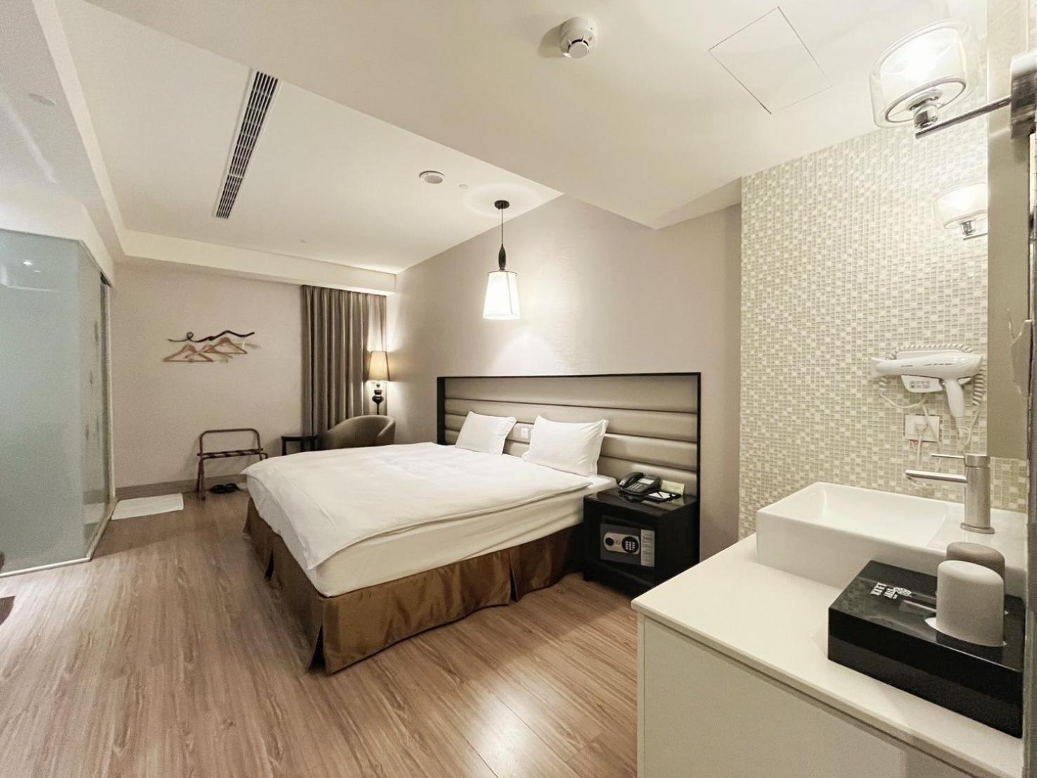 Stay Hotel - Taichung Yizhong Zewnętrze zdjęcie