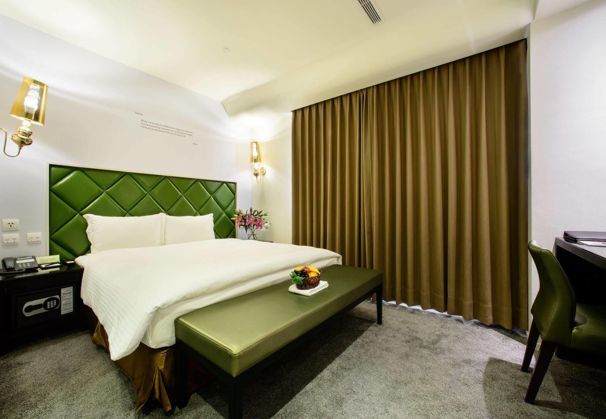 Stay Hotel - Taichung Yizhong Zewnętrze zdjęcie